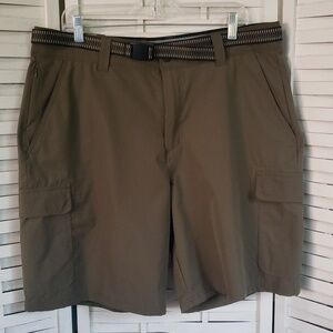 Orvis olive night mens cargo with belt shorts nwt